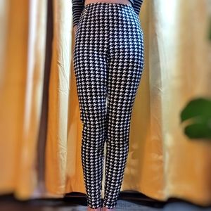 NWOT Shein Small sz 4 Houndstooth Leggings